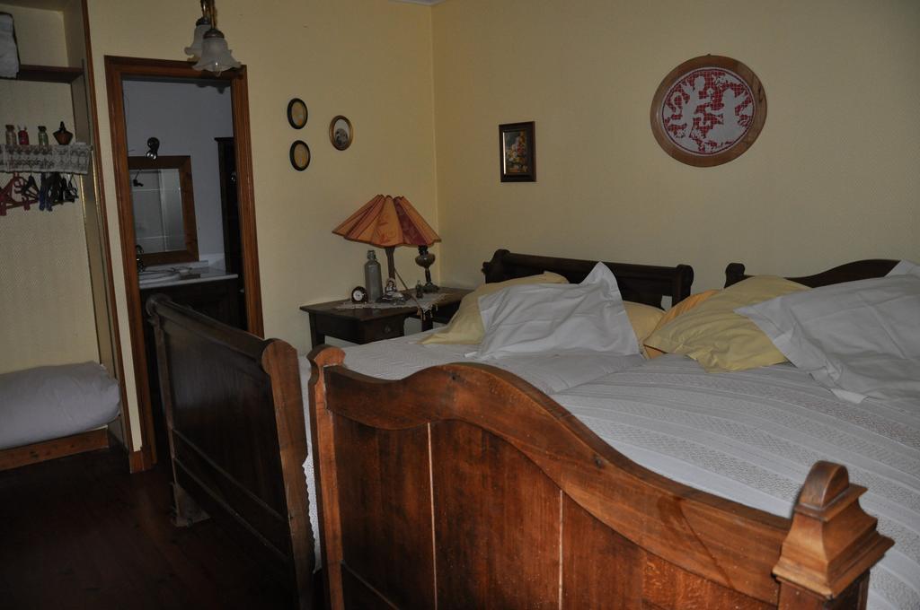 A L'Antan - La Ferme D'Octave Bed & Breakfast Saint-Hilaire-de-Villefranche Rom bilde