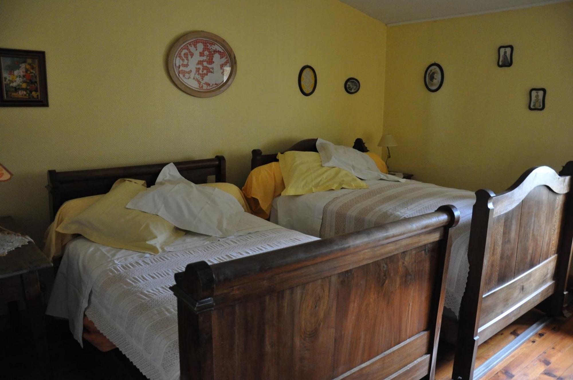 A L'Antan - La Ferme D'Octave Bed & Breakfast Saint-Hilaire-de-Villefranche Rom bilde